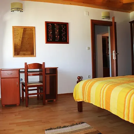 Jasminka Apartment Poljana (Ugljan)